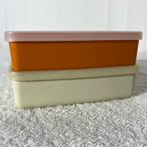 Vintage Tupperware Sandwich Keepers Stackable Square Away Containers W Lids - Picture 2 of 12